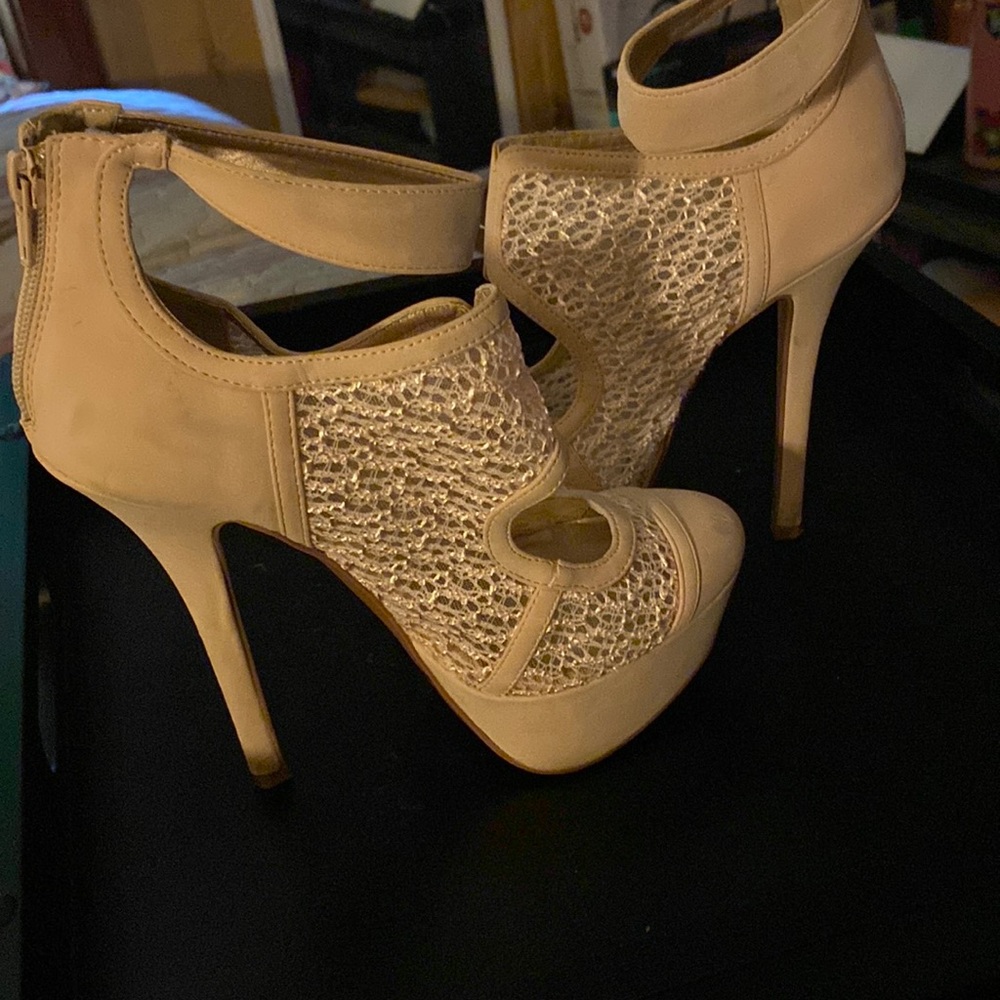 Cute Qupid heels
